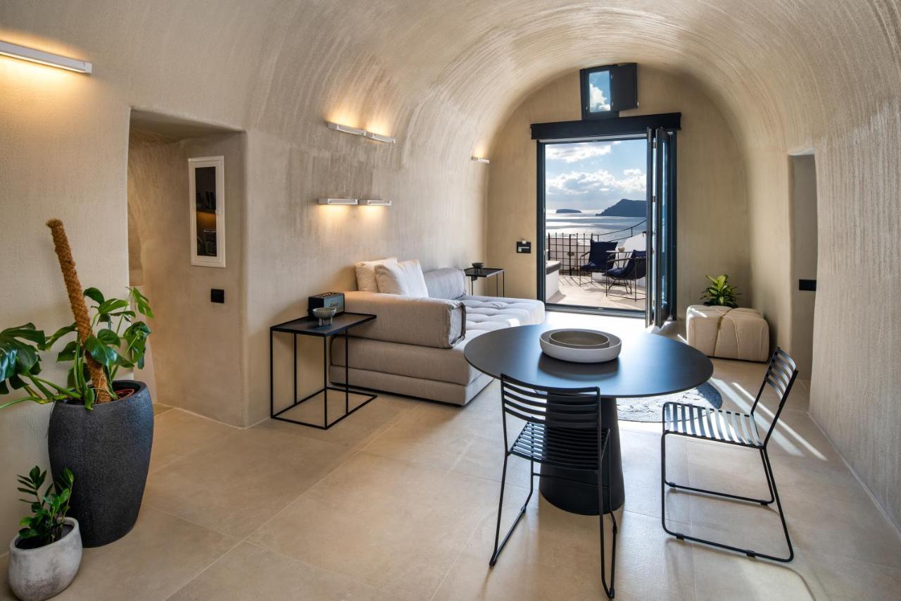 Iota Monocave By Thireon Villa Oia  Exterior photo